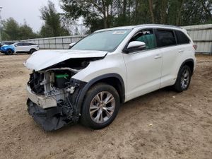 Toyota Highlander XLE 3.5L 6 2015