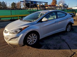 Hyundai Elantra SE 1.8L 4 2015