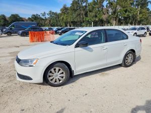 Volkswagen Jetta BASE 2.0L 4 2014