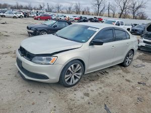 Volkswagen Jetta BASE 2.0L 4 2011