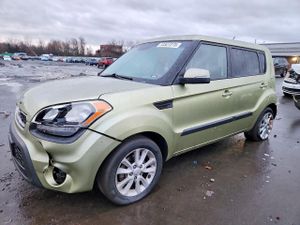 Kia Soul + 2.0L 4 2013