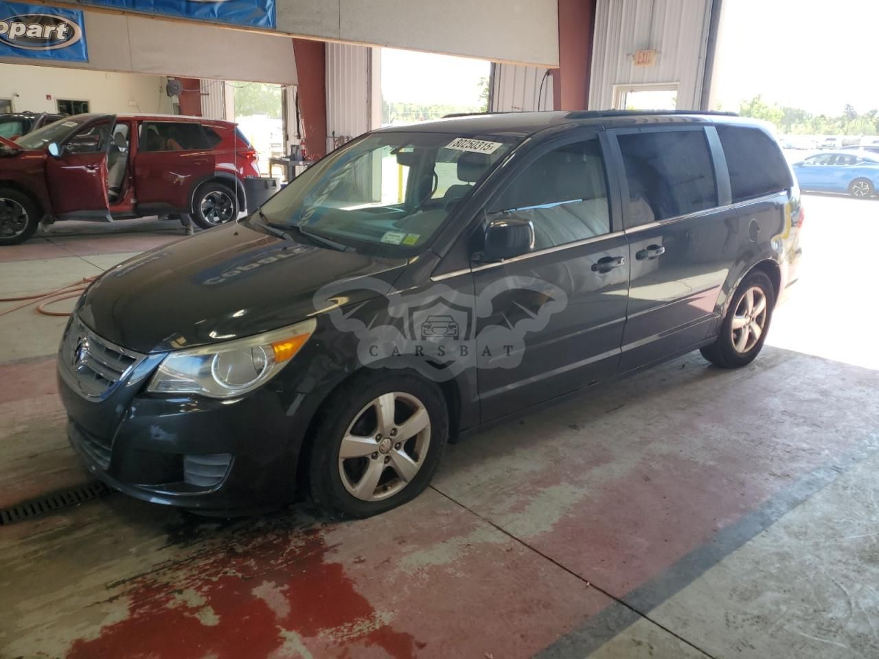 Volkswagen Routan SE 3.6L 6 2011