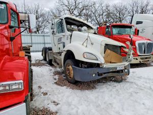 Freightliner Columbia COLUMBIA 6 2005