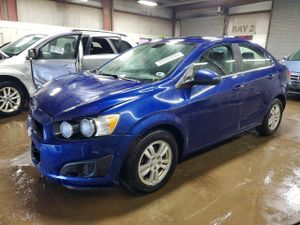 Chevrolet Aveo (Sonic) LT 1.8L 4 2013