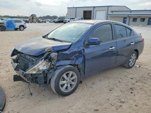 Nissan Versa S 1.6L 4 2013