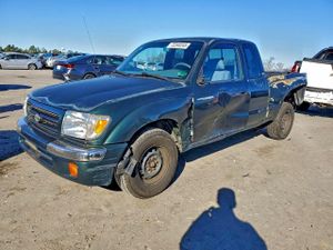 Toyota Tacoma XTRACAB 2.4L 4 2000
