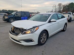 Hyundai Sonata SE 2.4L 4 2015