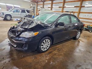 Toyota Corolla BASE 1.8L 4 2013