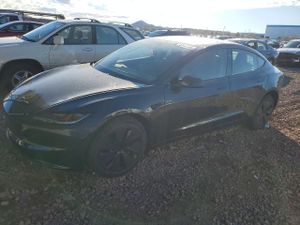 Tesla Model 3 2025