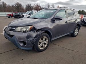 Toyota Rav4 XLE 2.5L 4 2014