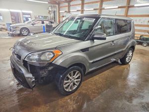 Kia Soul + 2.0L 4 2012