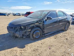Toyota Camry LE 2.5L 4 2015