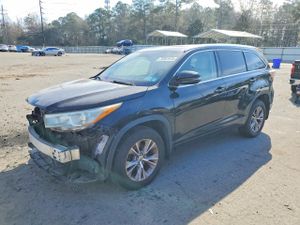 Toyota Highlander XLE 3.5L 6 2015