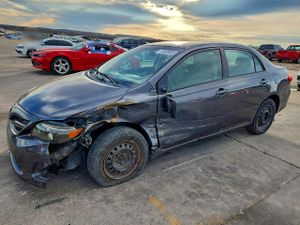 Toyota Corolla BASE 1.8L 4 2011
