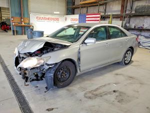 Toyota Camry BASE 2.5L 4 2010