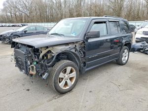 Jeep Patriot LATITUDE 2.4L 4 2014