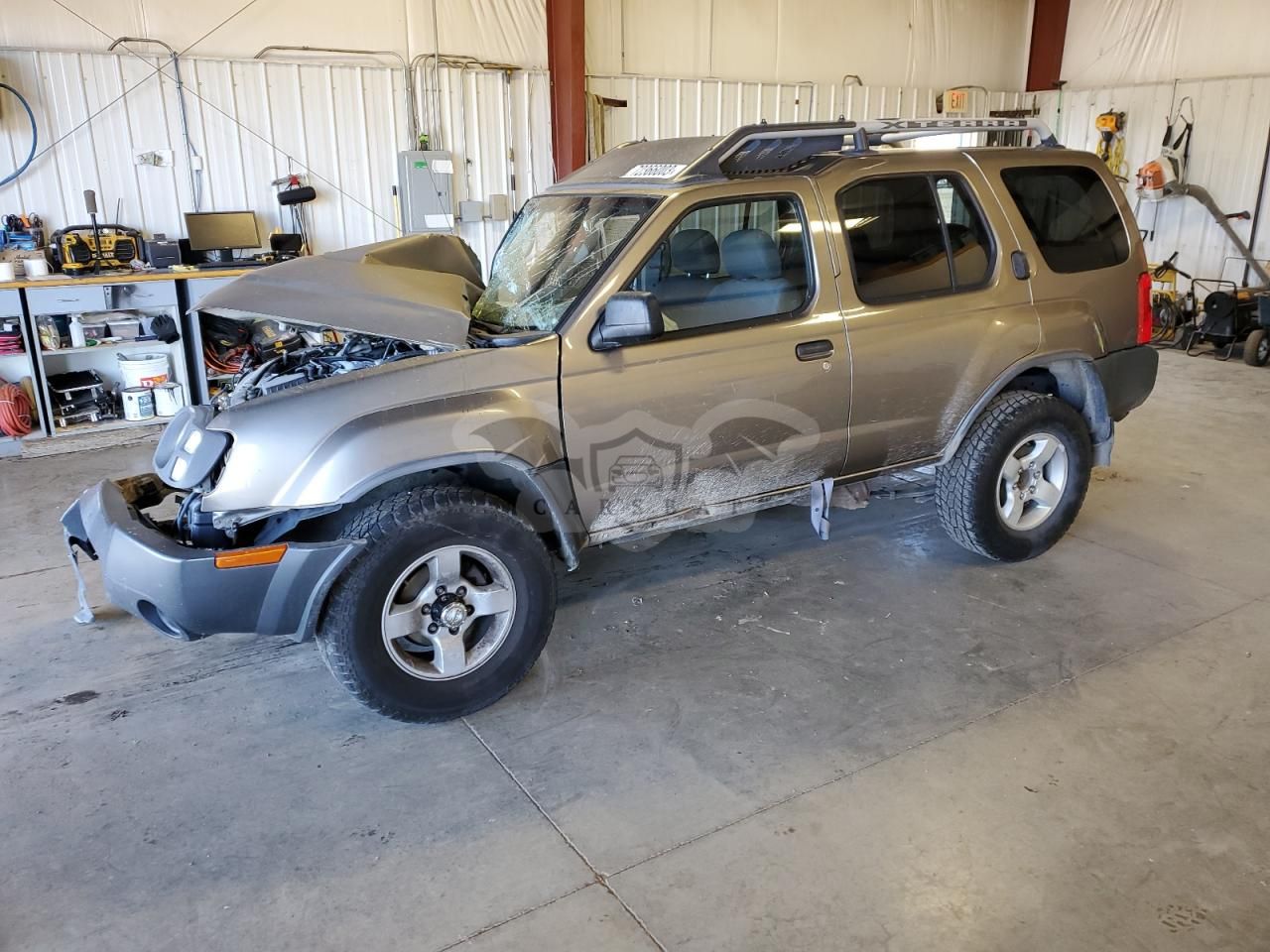 Nissan Xterra XE 3.3L 6 2004