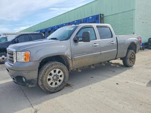 GMC Sierra K2500 DENALI 6.6L 8 2012