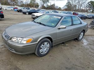 Toyota Camry LE 2.2L 4 2000