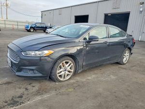 Ford Fusion SE 1.6L 4 2013