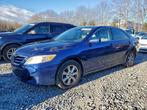 Toyota Camry BASE 2.5L 4 2011