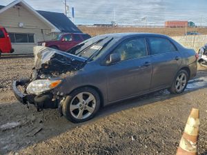 Toyota Corolla BASE 1.8L 4 2013