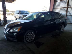 Nissan Sentra S 1.8L 4 2015