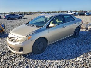 Toyota Corolla BASE 1.8L 4 2013
