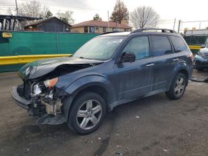 Subaru Forester 2.5X PREMIUM 2.5L 4 2010
