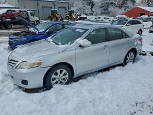 Toyota Camry BASE 2.5L 4 2011