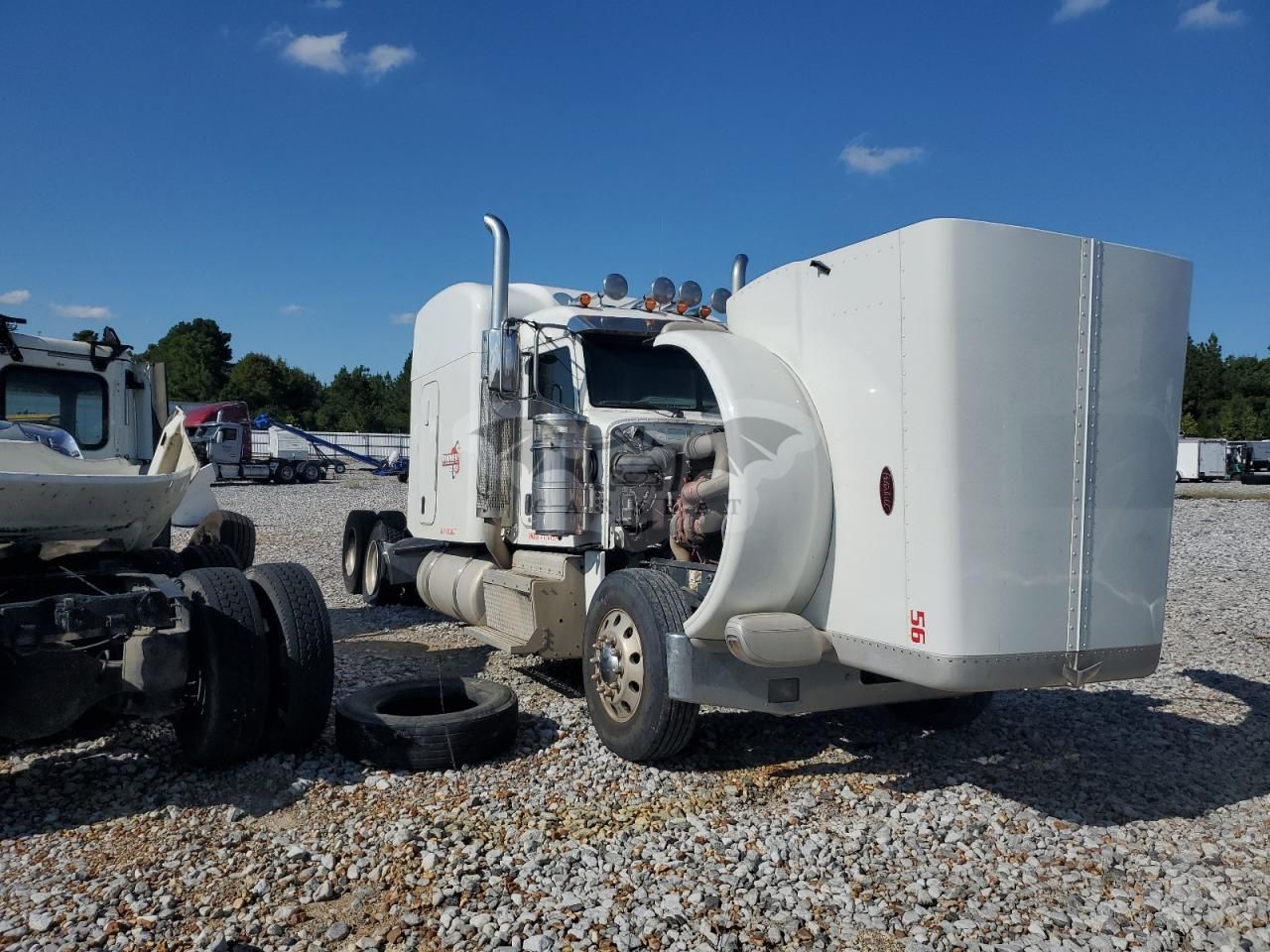Peterbilt 389/520 15.0L 6 2015