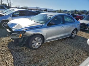 Volkswagen Jetta BASE 2.0L 4 2012