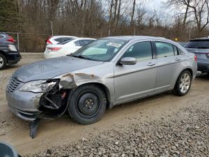 Chrysler 200 LX 2.4L 4 2013