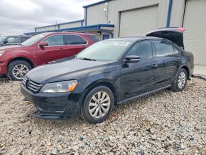 Volkswagen Passat S 2.5L 5 2013