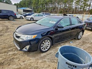 Toyota Camry SE 3.5L 6 2012