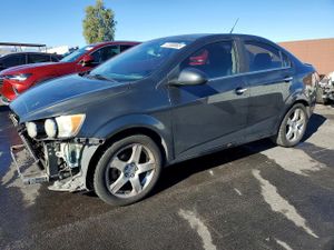 Chevrolet Aveo (Sonic) LTZ 1.8L 4 2014