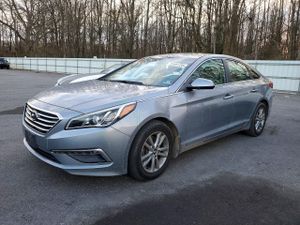 Hyundai Sonata SE 2.4L 4 2015