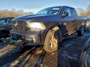 RAM 1500 ST 5.7L 8 2013