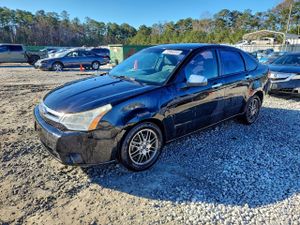 Ford Focus SE 2.0L 4 2010