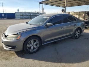 Volkswagen Passat SE 2.5L 5 2013