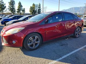 Ford Focus SE 2.0L 4 2014