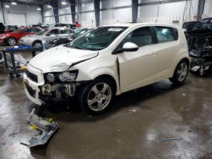 Chevrolet Aveo (Sonic) LTZ 1.4L 4 2013