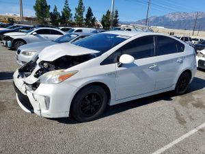 Toyota Prius 1.8L 4 2013