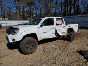 Toyota Tacoma DOUBLE CAB PRERUNNER 4.0L 6 2015