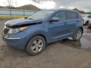 Kia Sportage LX 2.4L 4 2013
