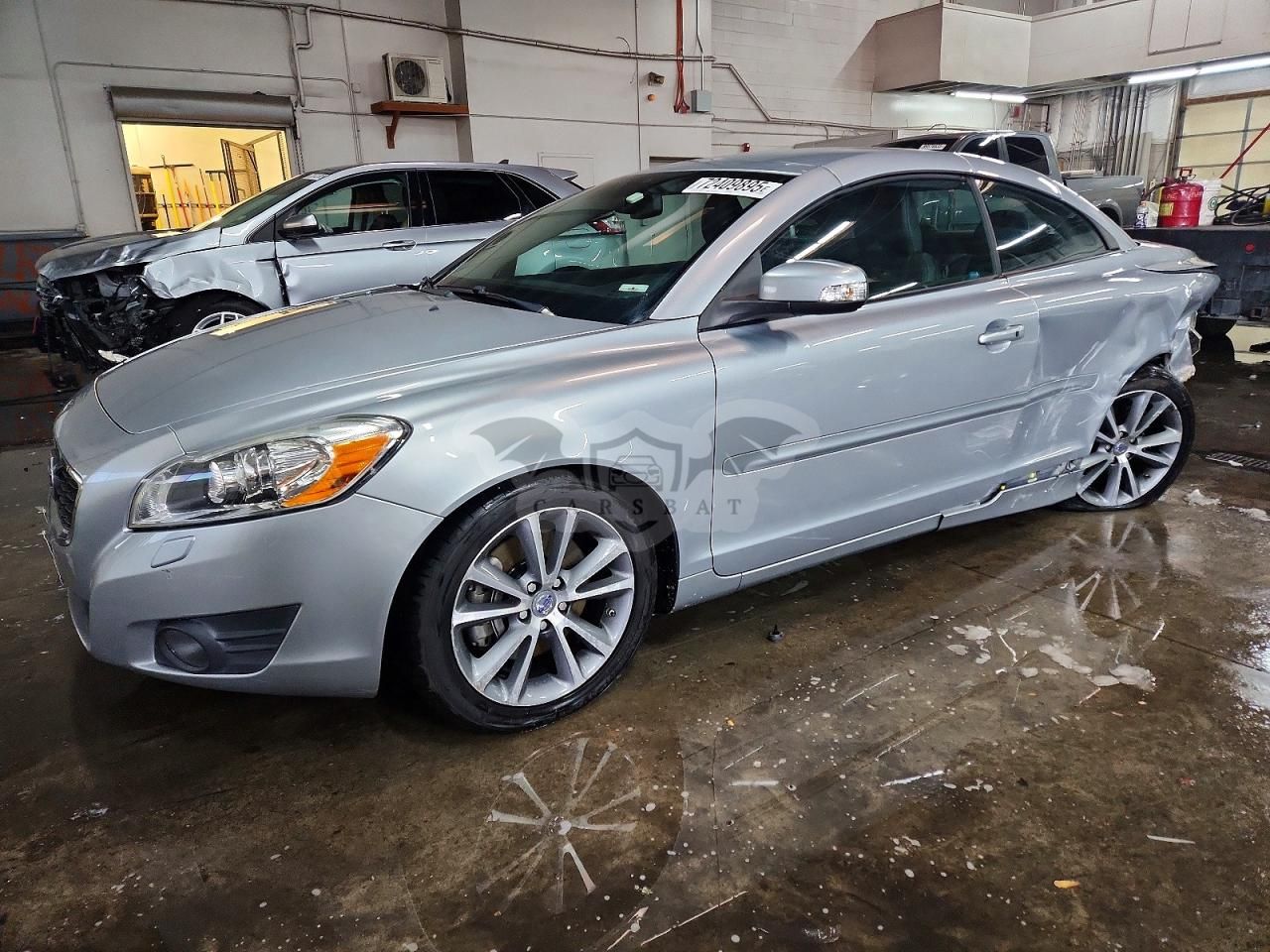 Volvo C70 T5 2.5L 5 2012