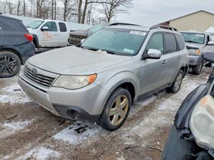 Subaru Forester 2.5X PREMIUM 2.5L 4 2010