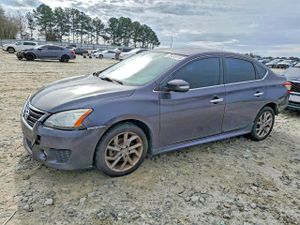 Nissan Sentra S 1.8L 4 2015