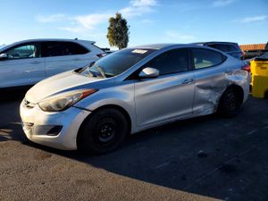 Hyundai Elantra GLS 1.8L 4 2012