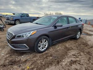 Hyundai Sonata SE 2.4L 4 2015